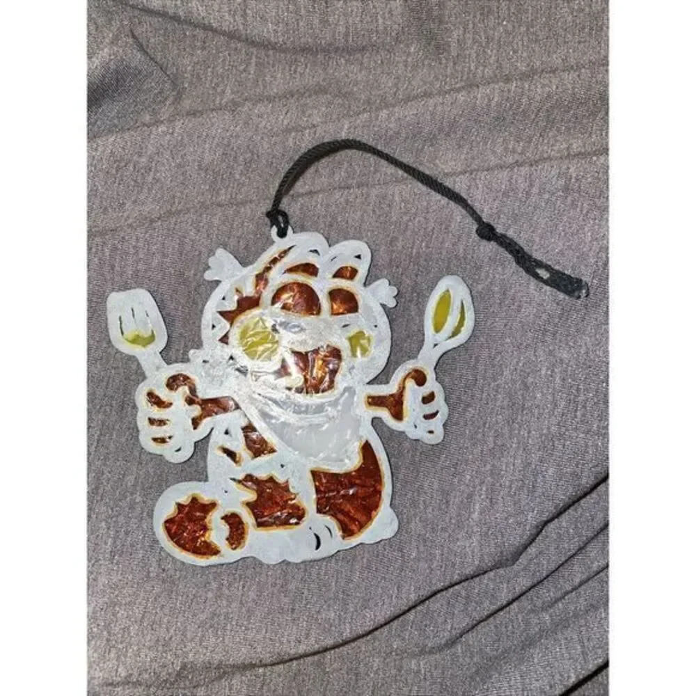 Vintage Garfield the Cat Stained‎ Glass Sun Catcher with spatulas 3.75x3.25